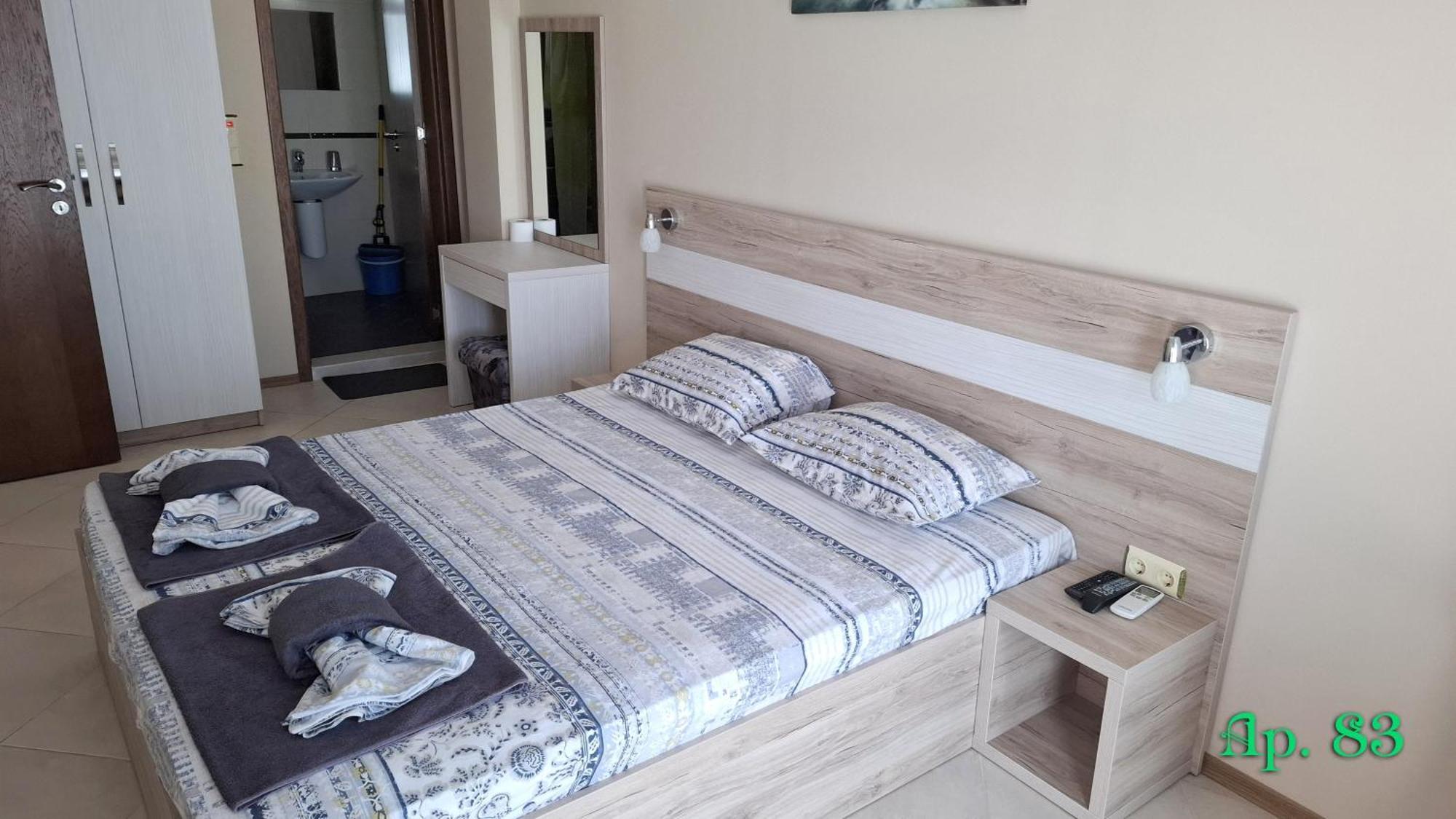 Byala Vista Loreta Apartments Extérieur photo